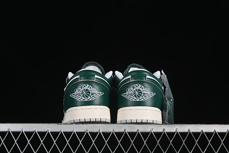 All categories Air Jordan Jordan series basketball shoes Air Jordan 1 Low Z version Air Jordan 1 Low AJ1 Joe 1 white and green low-top cultural casual sneakers FQ7687-300